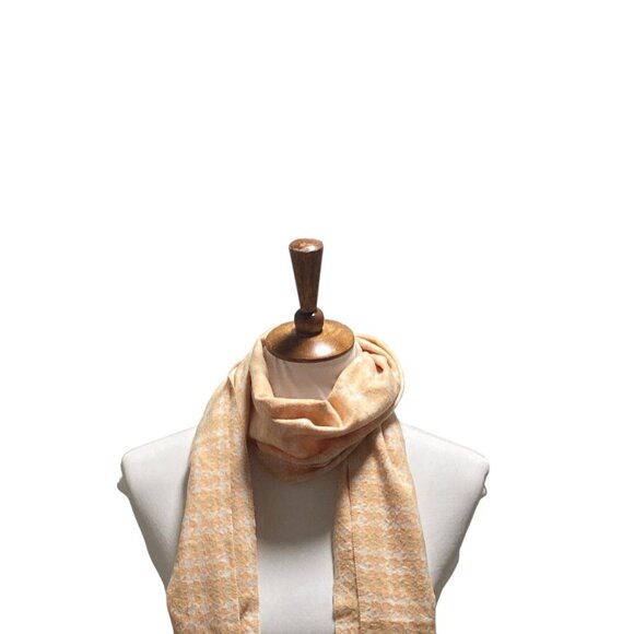Houndstooth Print Scarf Peach One Size - Picture 3 of 10